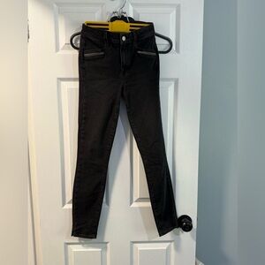 Paige - Black Jeans - Fun Details - size 24